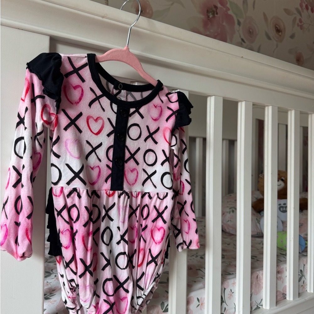 Pink and Black XO Patterned Kids Bodysuit